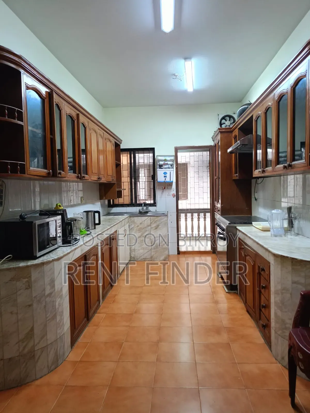Furnished 4-bedroom Apartment in Rent Finder, Gulshan for Rent