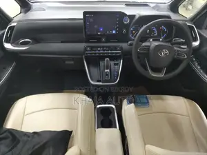 Toyota Voxy Hybrid S-Z 2WD 7-Seater 2022 Pearl