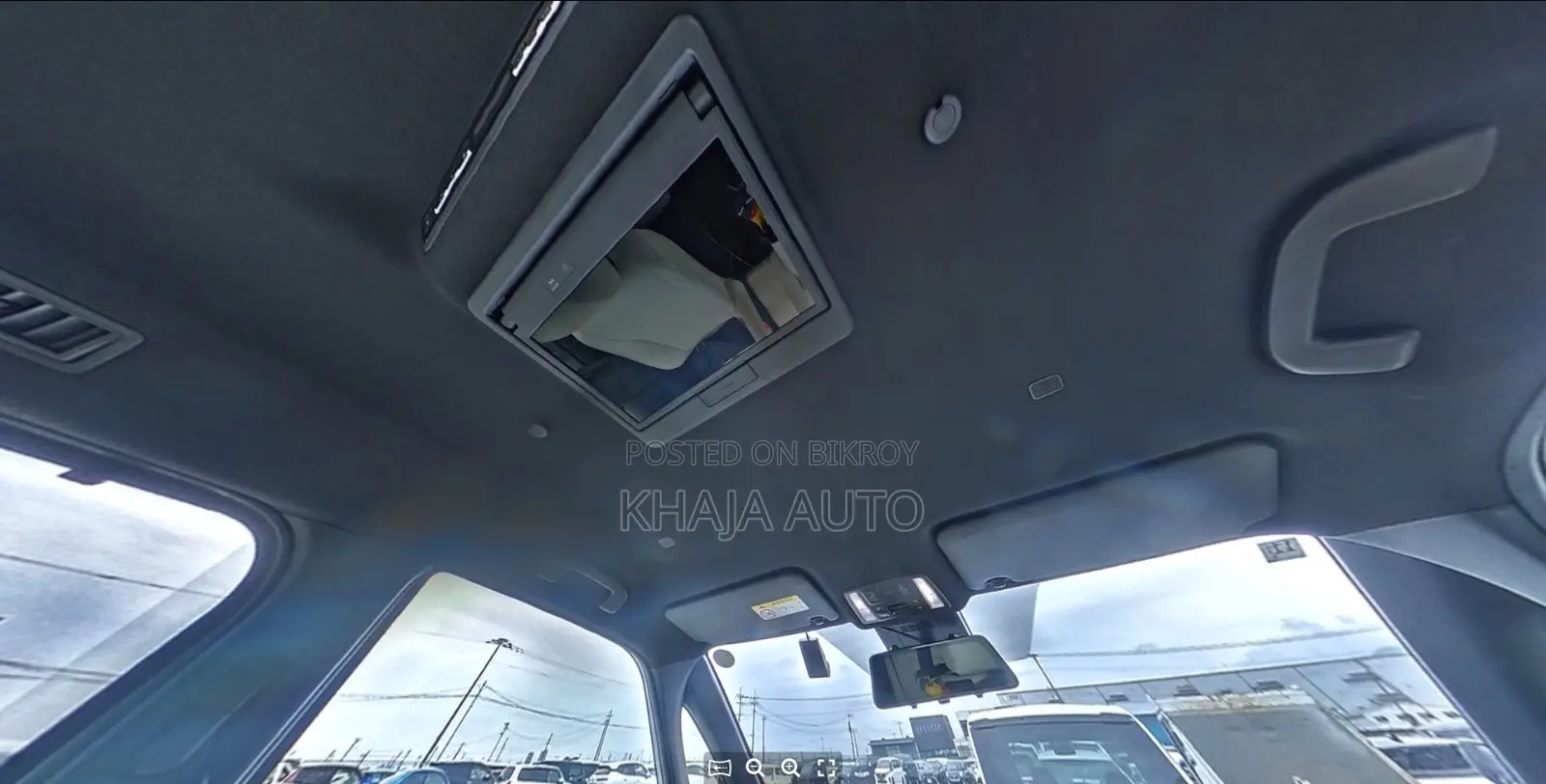 Toyota Voxy Hybrid S-Z 2WD 7-Seater 2022 Pearl