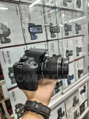 Canon 700d Body With Canon 18/55mm Is Lens
