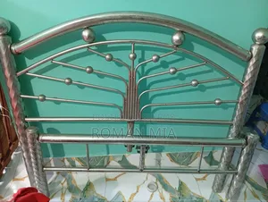 খাট বিক্রি হবে