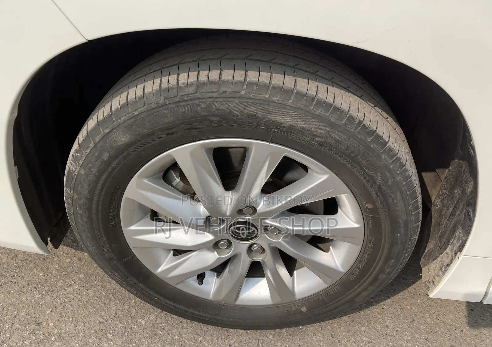Toyota Noah 2022 Pearl