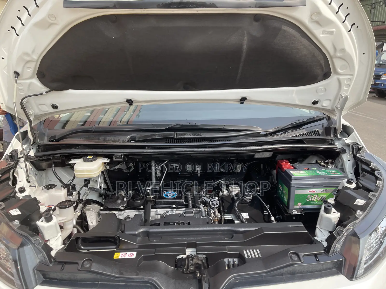 Toyota Noah 2022 Pearl