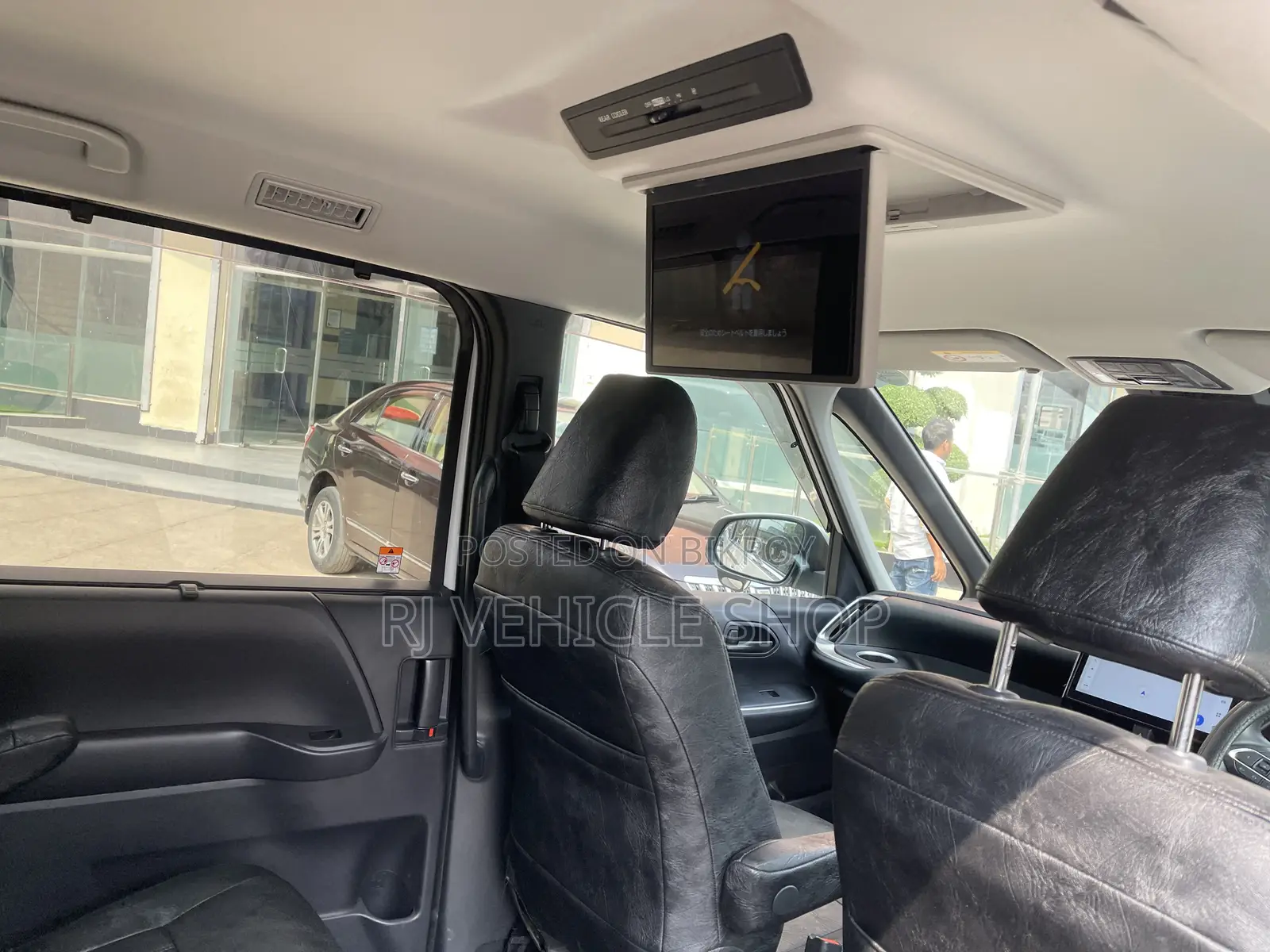 Toyota Noah 2022 Pearl