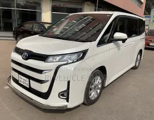 Toyota Noah 2022 Pearl