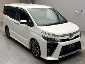 New Toyota Voxy 2021 Pearl