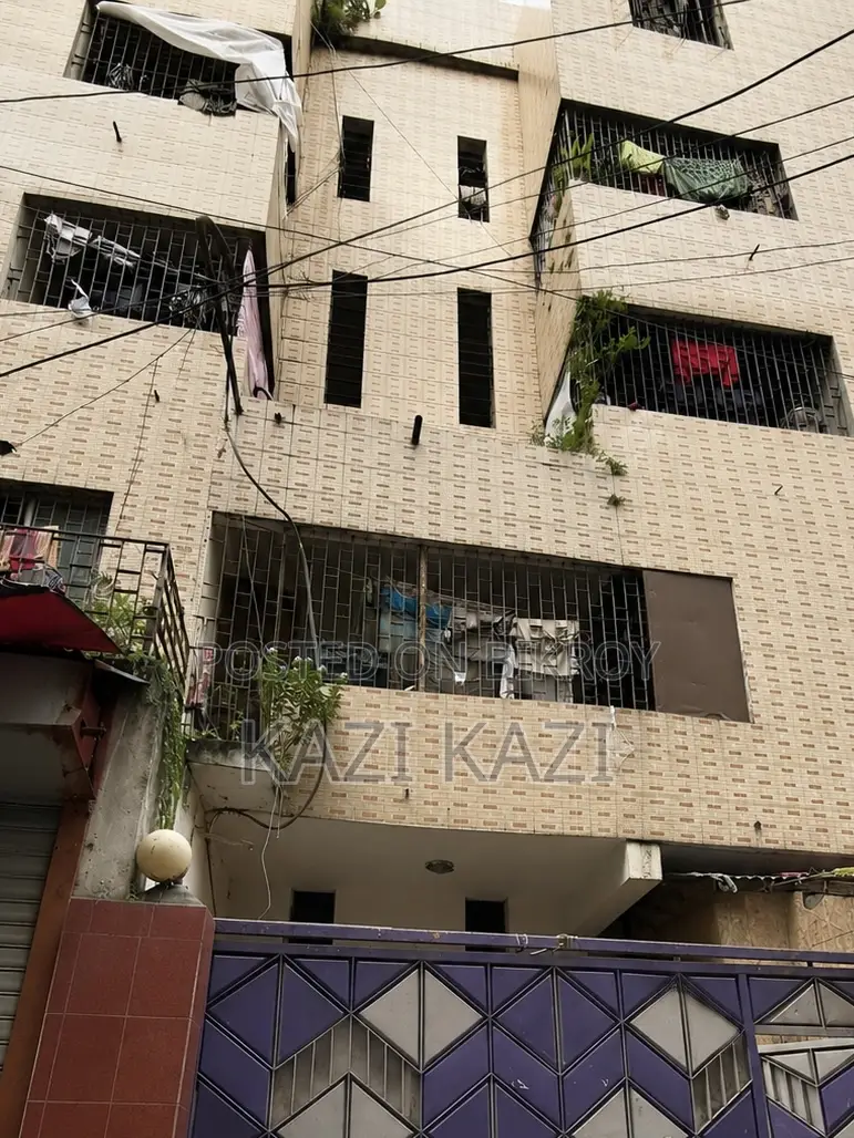 তেজগাঁওয়ে ৪ বেডরুমের বাড়ি বিক্রির জন্য