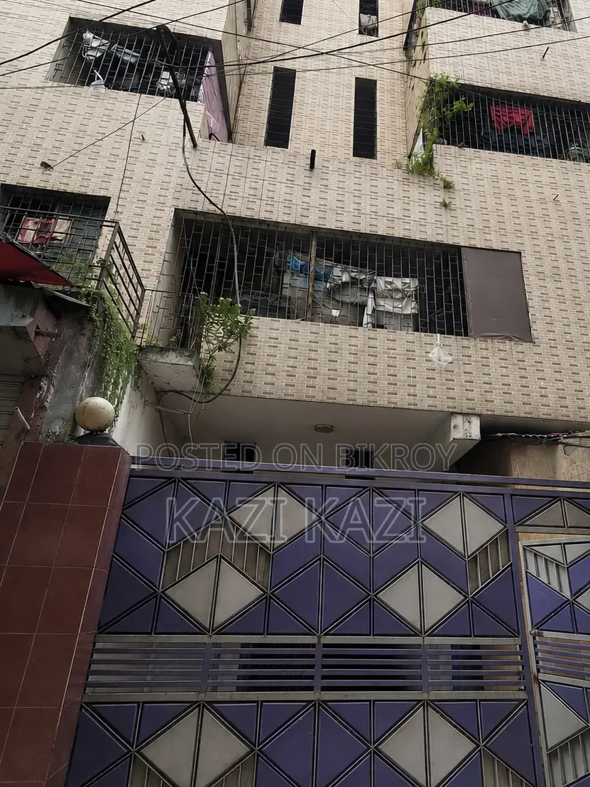 তেজগাঁওয়ে ৪ বেডরুমের বাড়ি বিক্রির জন্য