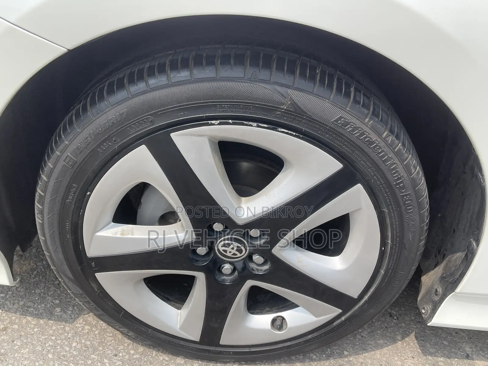 Toyota Prius 2018 Pearl