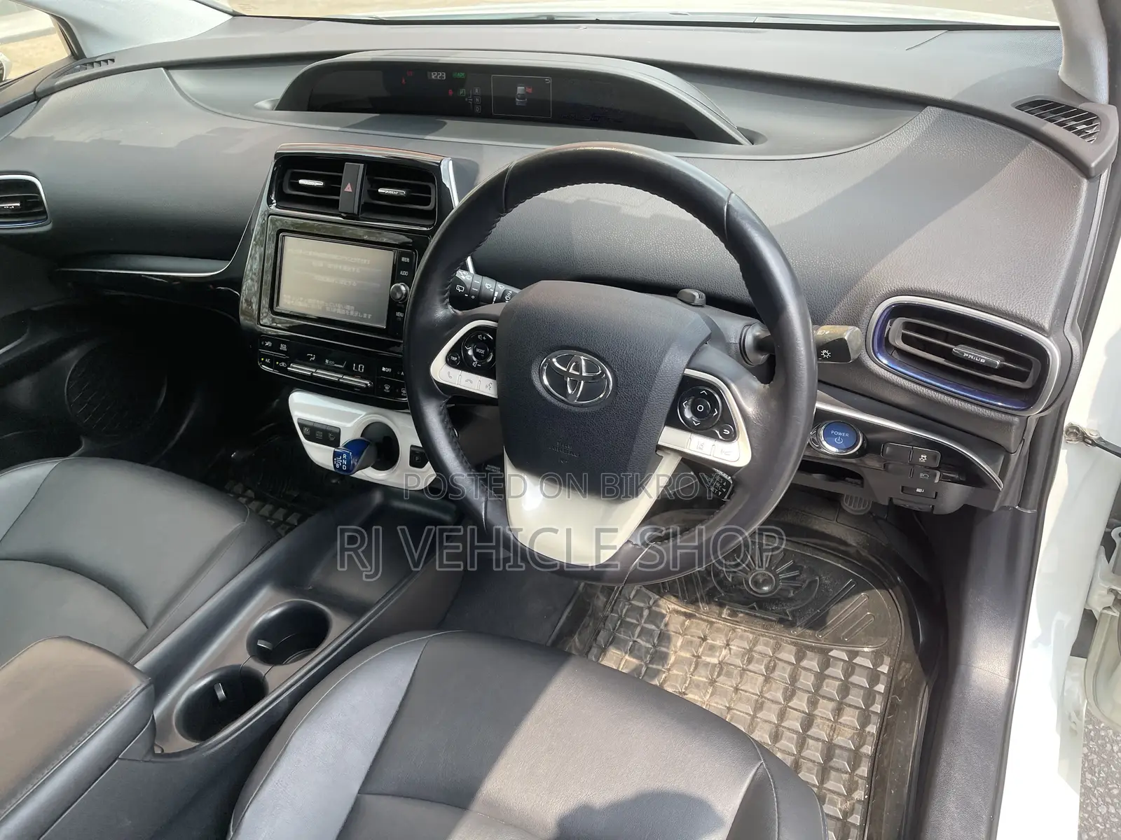 Toyota Prius 2018 Pearl