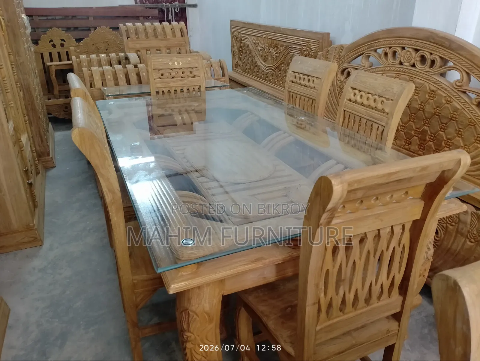 ডাইনিং টেবিল সেগুন