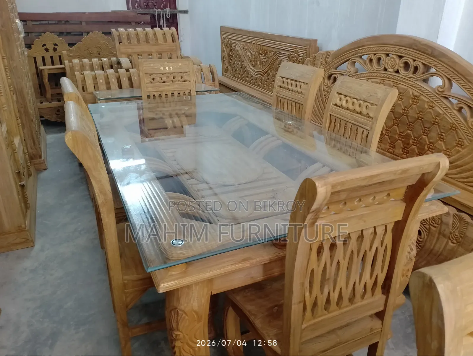 ডাইনিং টেবিল সেগুন