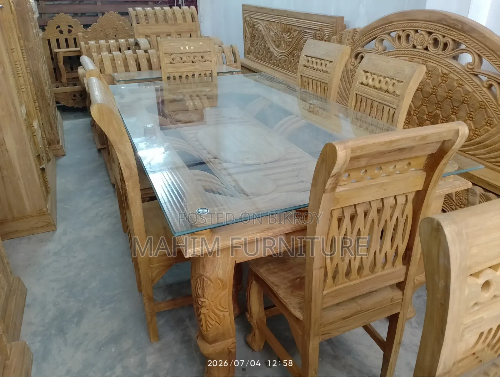 ডাইনিং টেবিল সেগুন