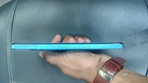 Infinix Hot 30i 128 GB Blue