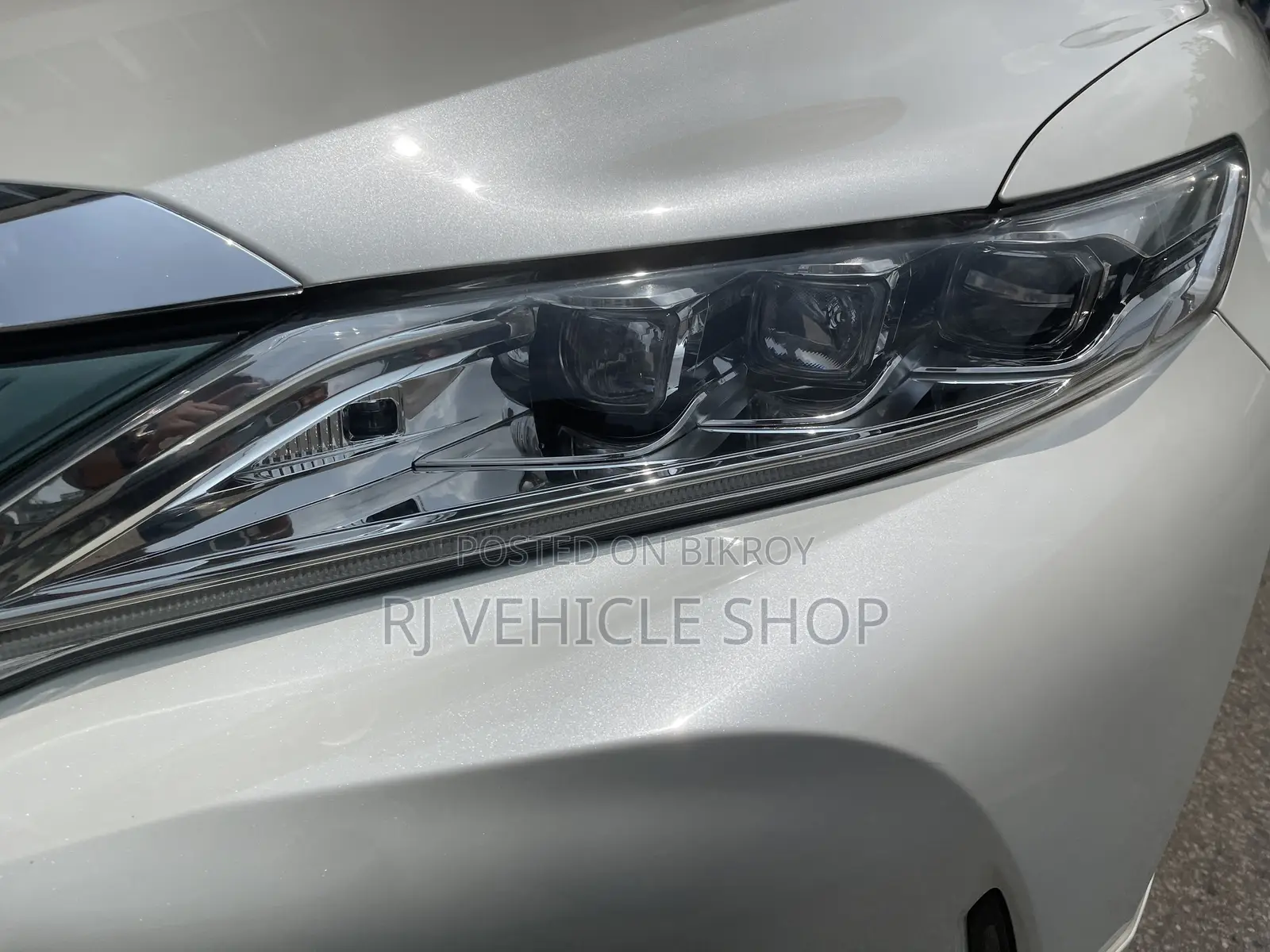Toyota Harrier 2.0 2019 Pearl