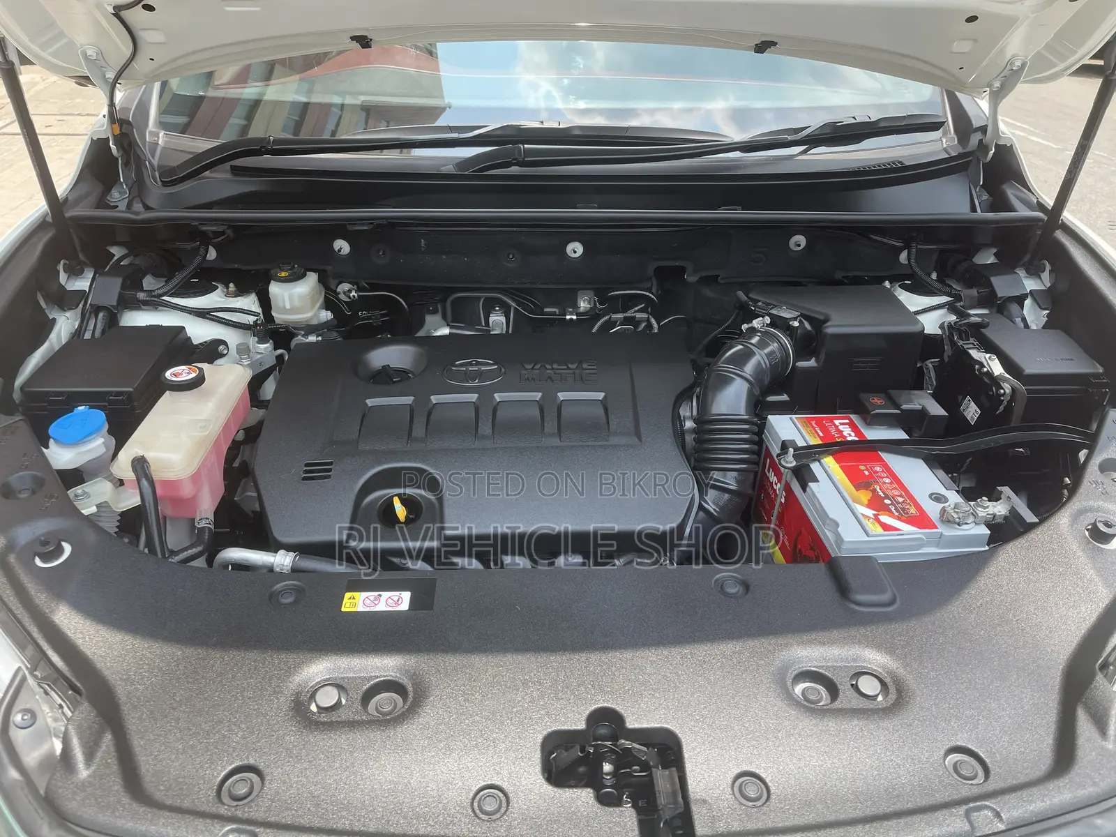 Toyota Harrier 2.0 2019 Pearl