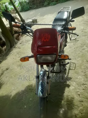 মোটরসাইকেল ২০১৪ লাল