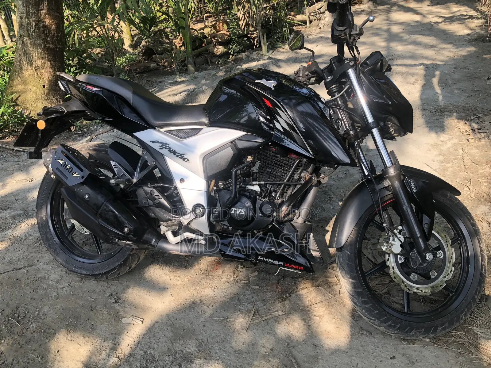 TVS Apache RTR 160 4V 2021 Black