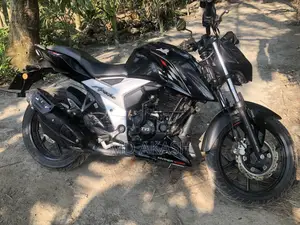 TVS Apache RTR 160 4V 2021 Black