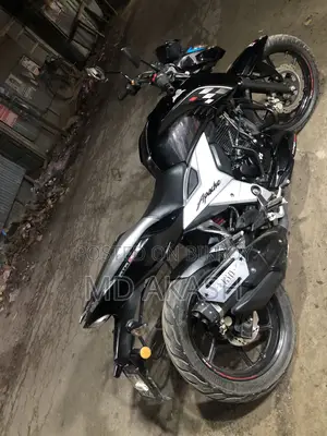 TVS Apache RTR 160 4V 2021 Black