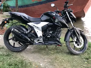 TVS Apache RTR 160 4V 2021 Black