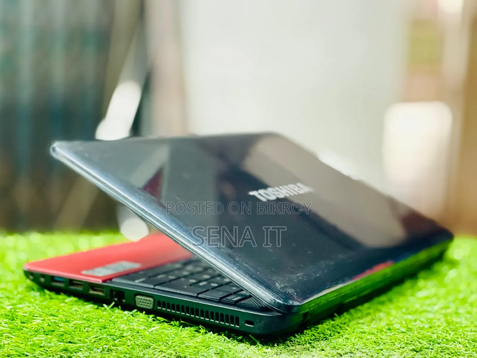 Laptop Toshiba Satellite C850 8GB Intel Core i3 HDD 320GB