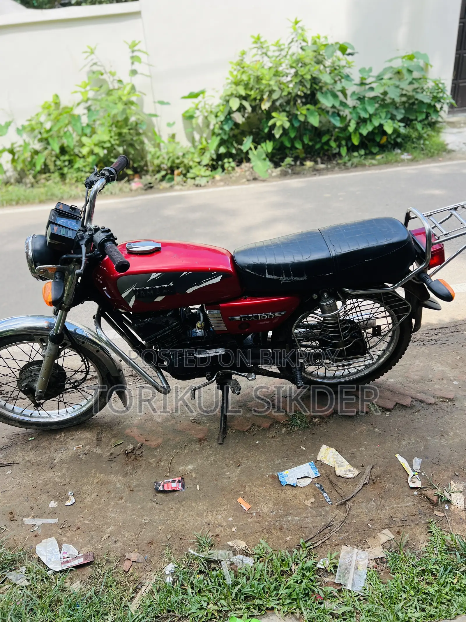Yamaha R1 2000 Red
