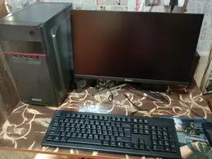 Desktop Computer 8GB Intel SSD 256GB