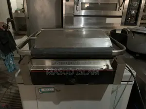 ৪ বার্নার গ্যাস স্টোভ, স্যান্ডউইচ মেকার