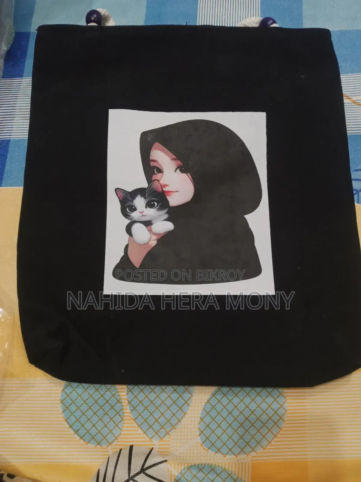 These bags are very beautiful and easy to carry, call if you want to buy