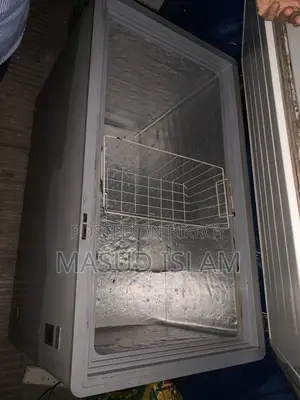 এলজি ব্র্যান্ডের ডিপ ফ্রিজ বিক্রির জন্য