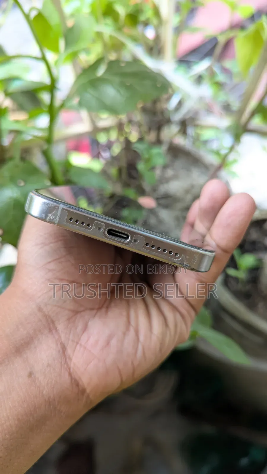 অ্যাপল আইফোন ১৫ প্রো ম্যাক্স ২৫৬ জিবি সাদা