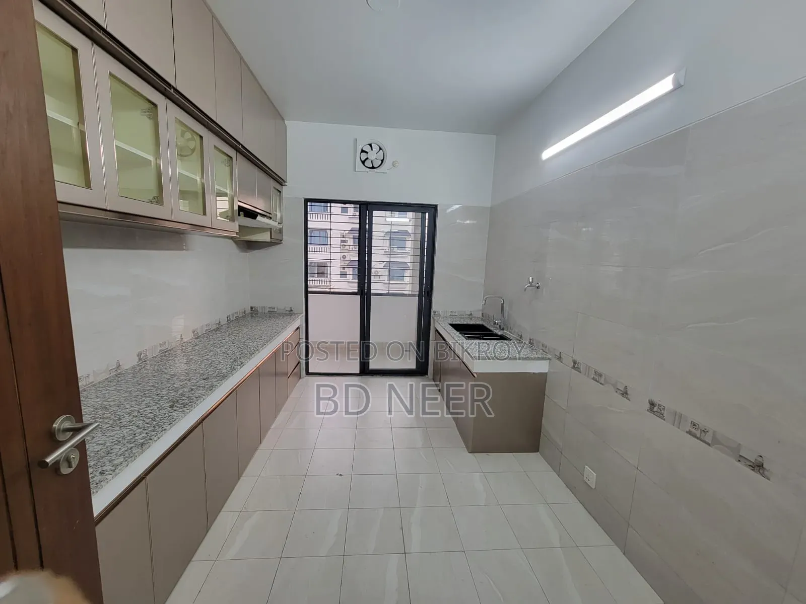 4bdrm Apartment in Gulshan for rent