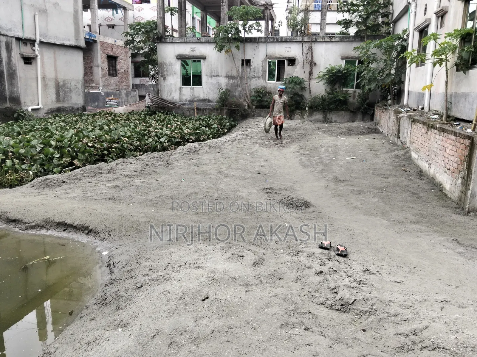 জমি বিক্রি হবে পলাশবাড়ী মৌজা। জমির পরিমান ২.৯২