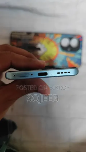 রিয়েলমি ১০ প্রো+ ২৫৬ জিবি ব্লু