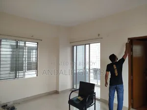 শ্যামলীর ব্রিজ মমতাজে ৩-বেডরুমের অ্যাপার্টমেন্ট বিক্রির জন্য
