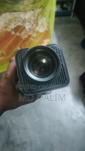 Hy 320 Projector