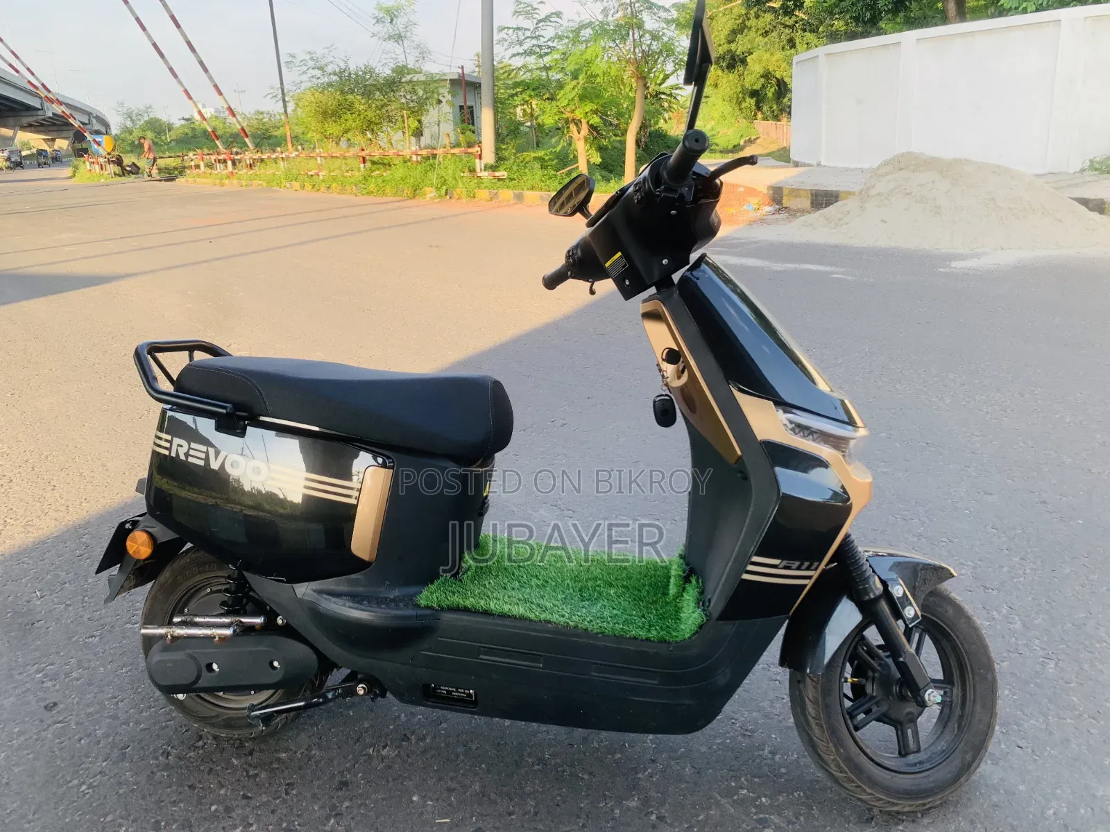 New Revoo A11 2026 Black