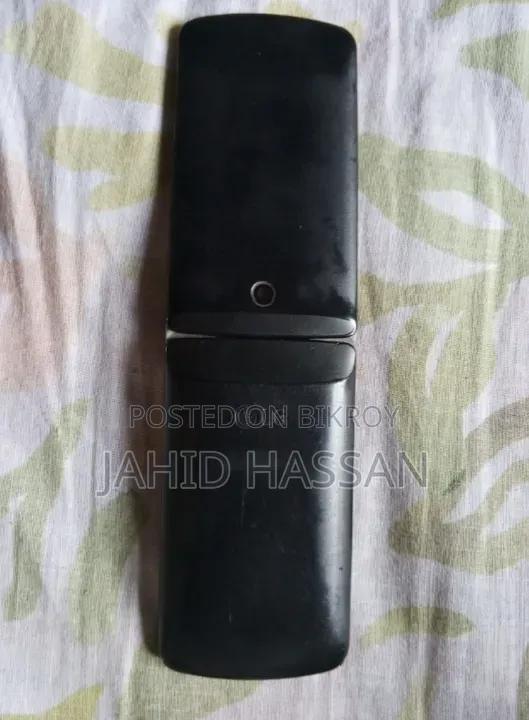 এলজি জি৩৬০ গ্রে