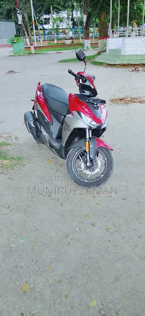 Hero Xoom 125 2026 Red