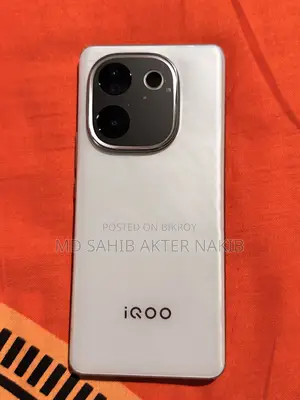 New iQOO 256 GB Silver