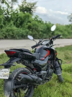 Hero Hunk 2021 Black
