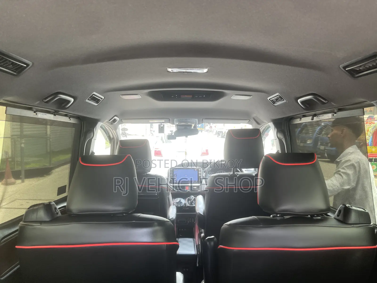 Toyota Esquire 1.8 FWD Hybrid (7 seater) 2020 Purple