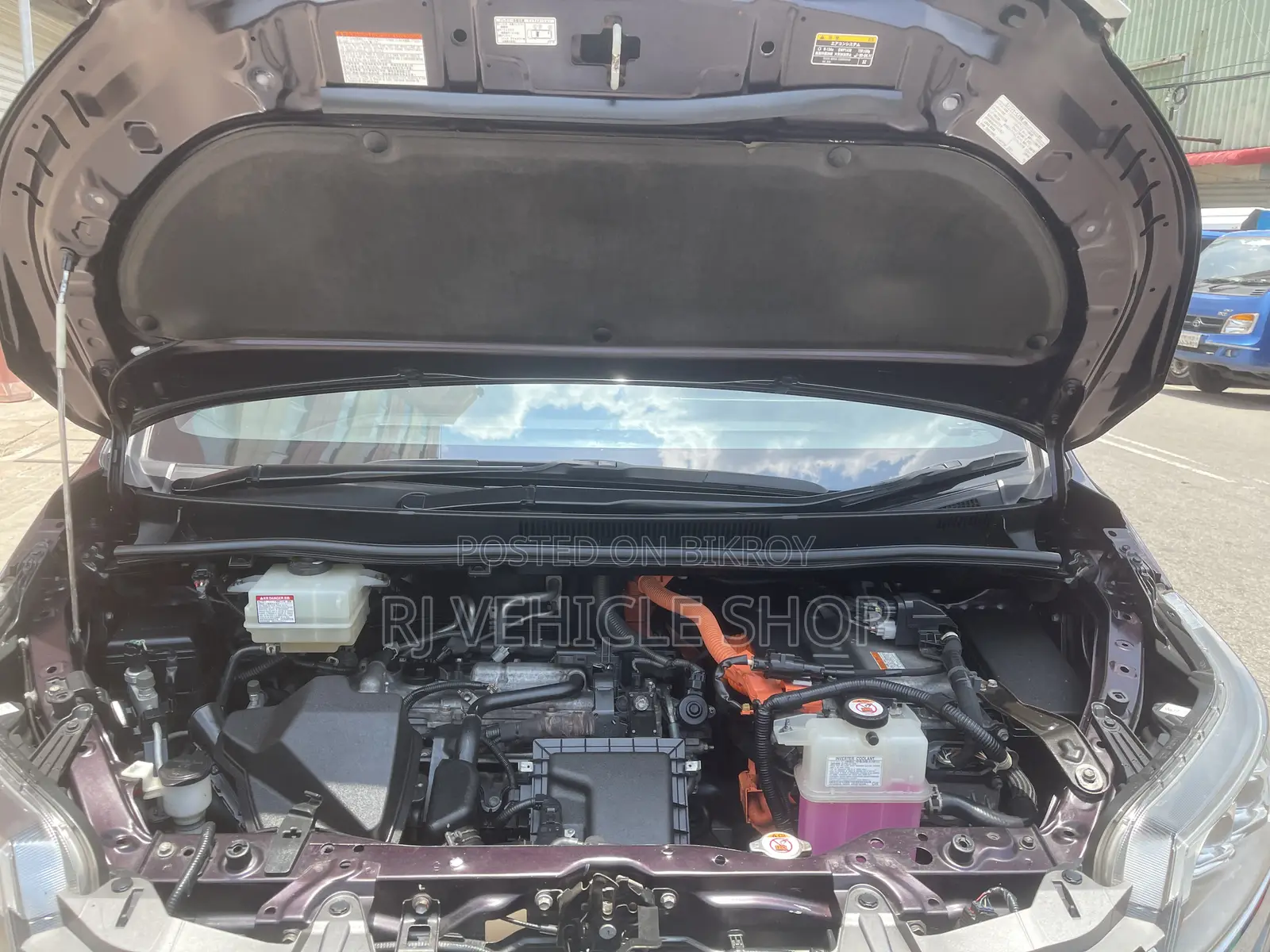 Toyota Esquire 1.8 FWD Hybrid (7 seater) 2020 Purple