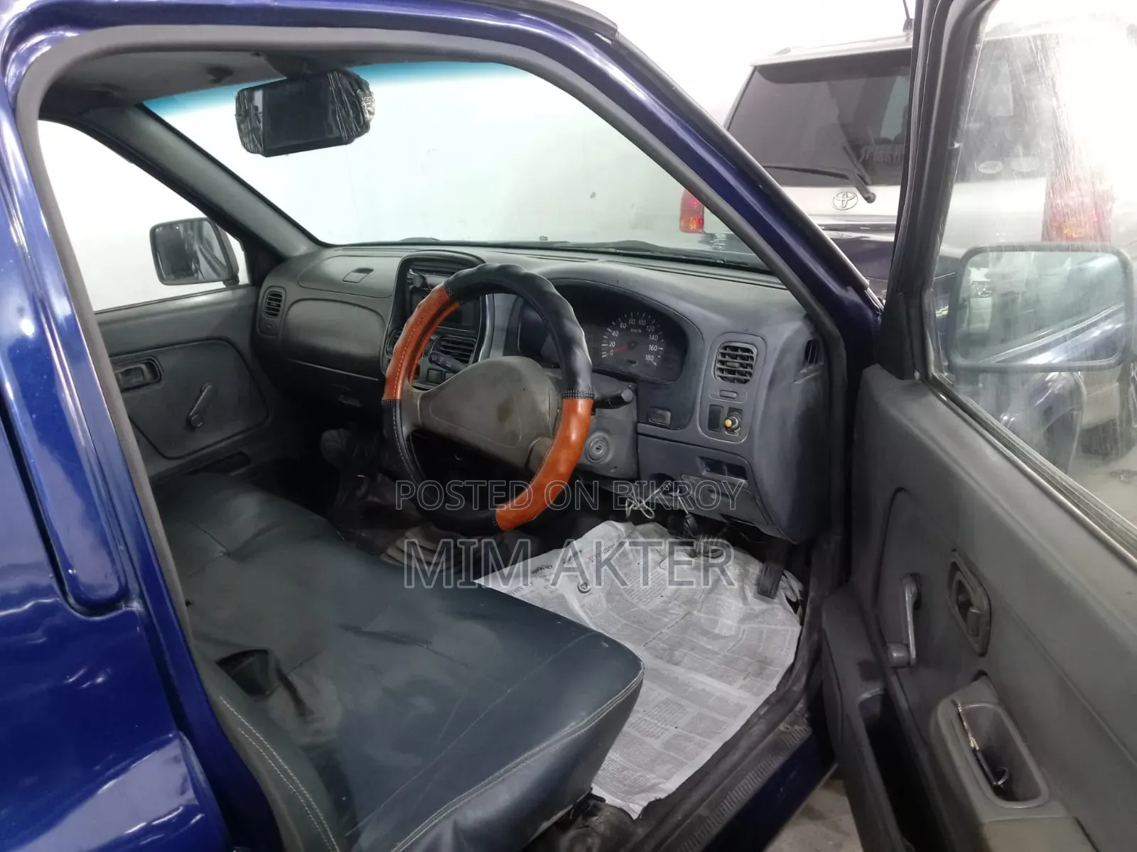 Nissan Pick-Up 2002 Blue