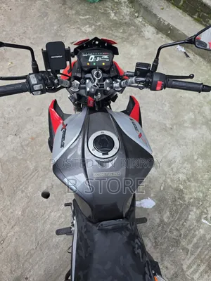 Hero Xtreme 125R 2025 Red