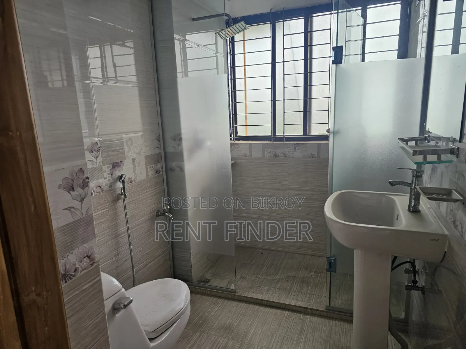 4-bedroom Apartment in Gulshan for Rent
