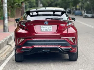Toyota C-HR 2018 Red