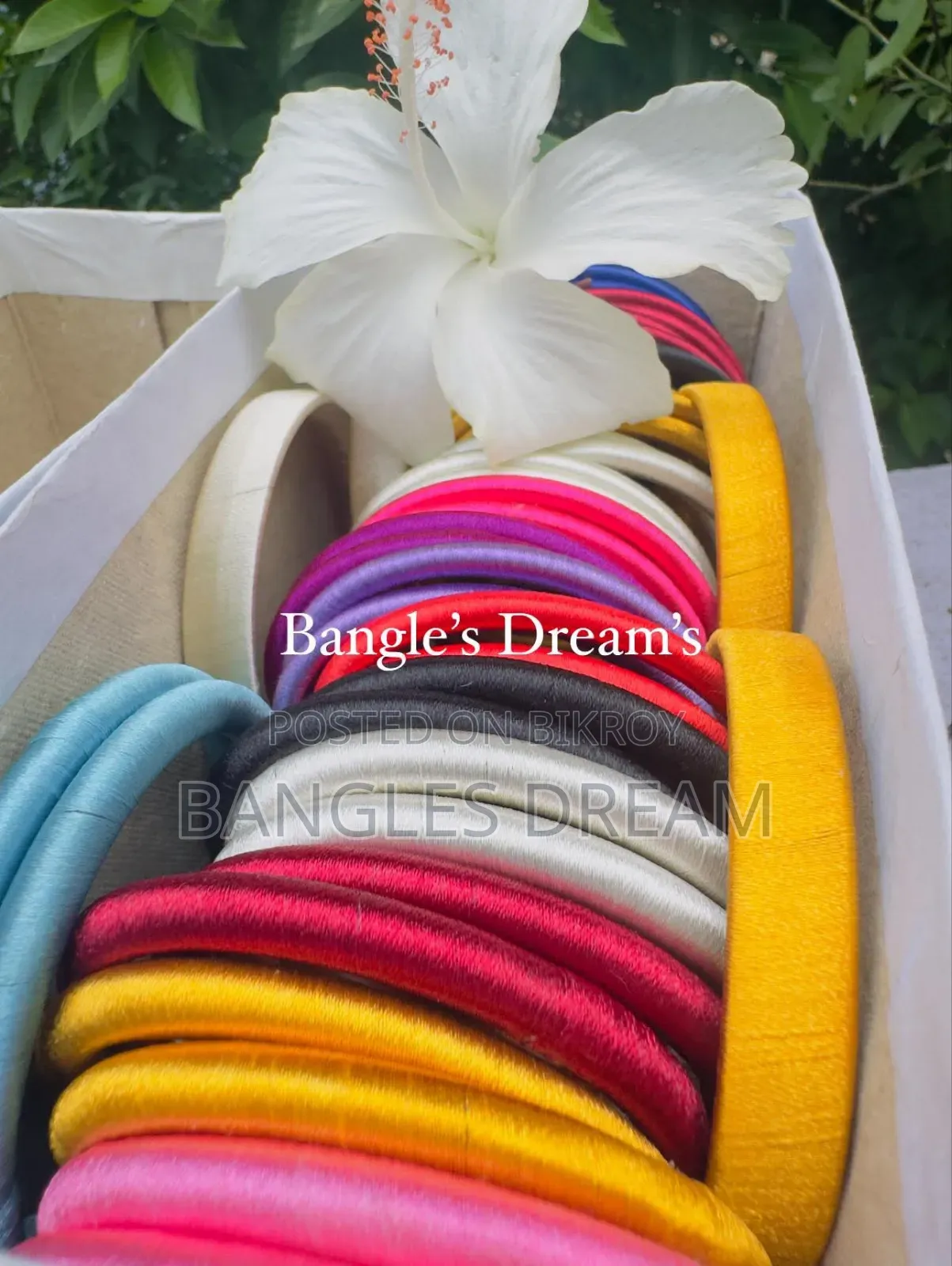 Thread-wrapped bangles