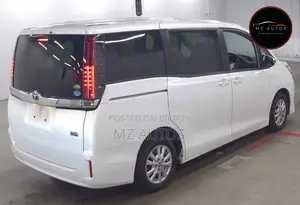 Toyota Noah 1.8 FWD Hybrid (7 seater) 2021 Pearl